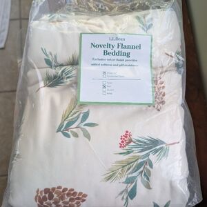 L.L.Bean Evergreen Flannel Bedding - Full Size - NWT